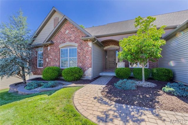 1090 Bridleridge Crossing Spur, Unincorporated, MO 63049