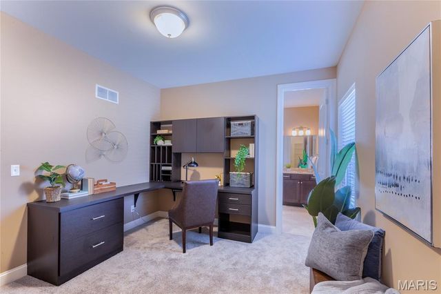 1090 Bridleridge Crossing Spur, Unincorporated, MO 63049
