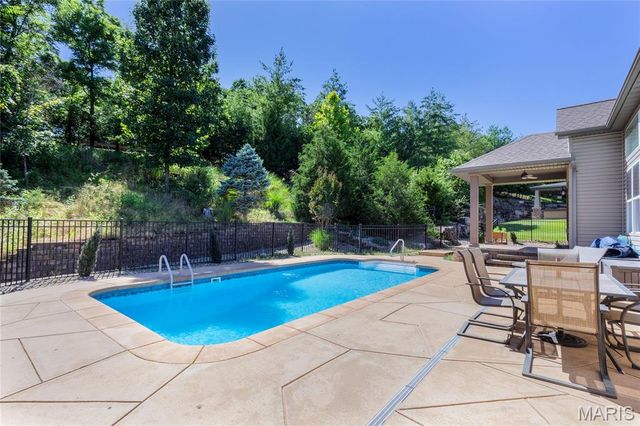 1090 Bridleridge Crossing Spur, Unincorporated, MO 63049