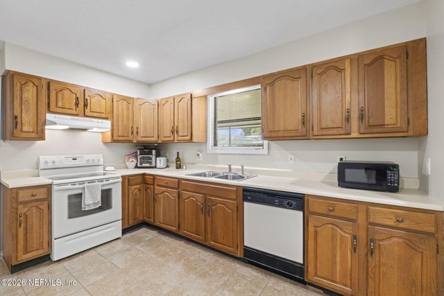 13733 JOHN WILLIAMS Road, Sanderson, FL 32087