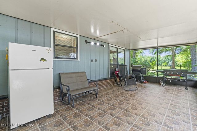 13733 JOHN WILLIAMS Road, Sanderson, FL 32087