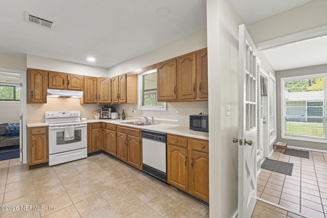 13733 JOHN WILLIAMS Road, Sanderson, FL 32087