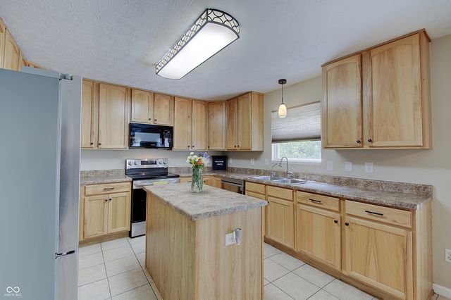 1136 Beal Court, Indianapolis, IN 46217