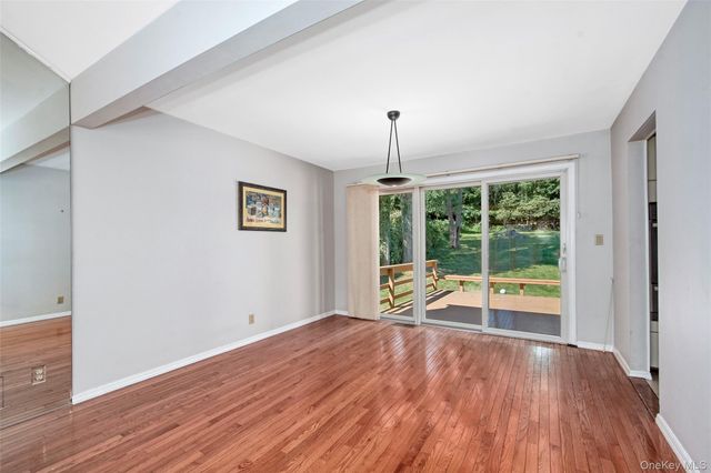 185 Pinewood Road, Hartsdale, NY 10530