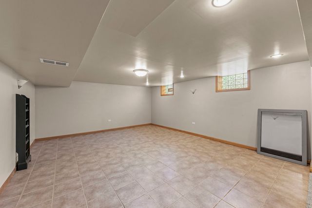 1500 Carson Drive, Homewood, IL 60430