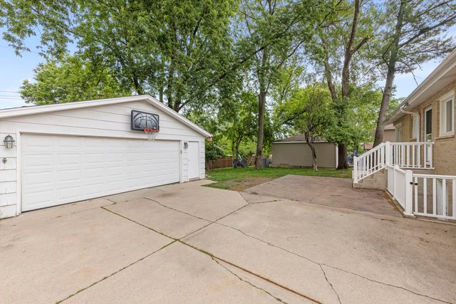1500 Carson Drive, Homewood, IL 60430