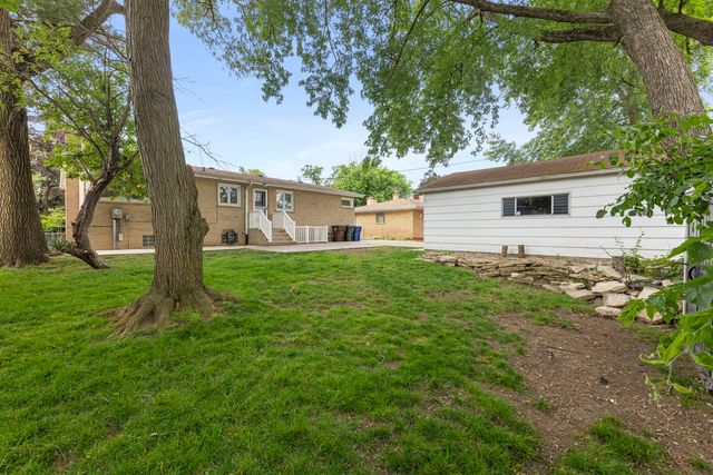 1500 Carson Drive, Homewood, IL 60430