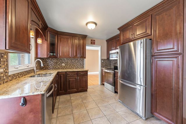 1500 Carson Drive, Homewood, IL 60430