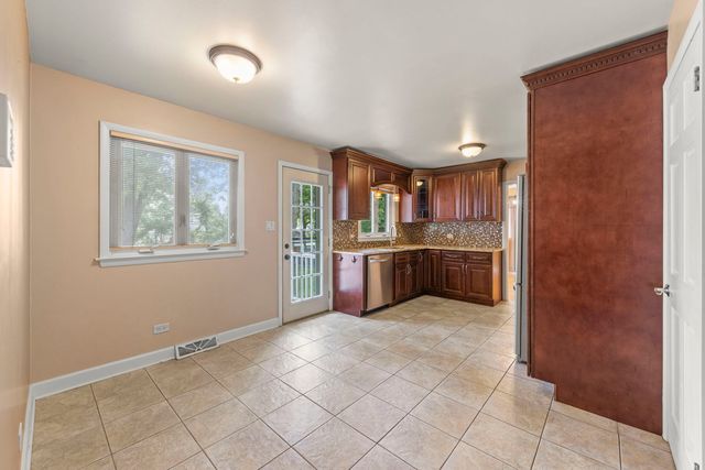 1500 Carson Drive, Homewood, IL 60430