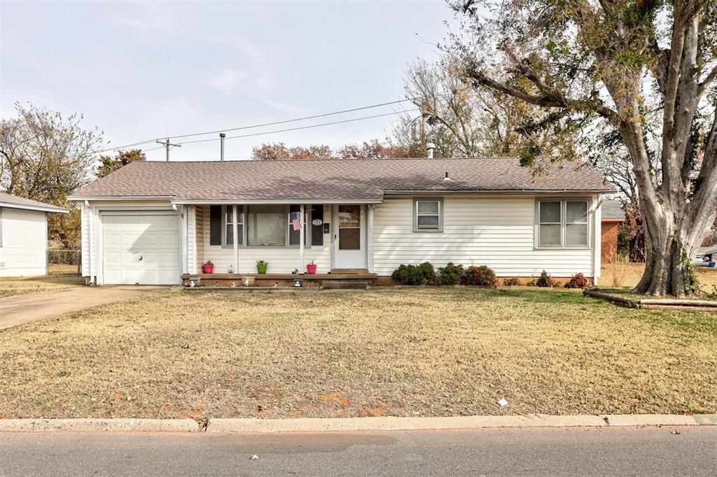 3304 Woodside Drive, Midwest City, OK 73110