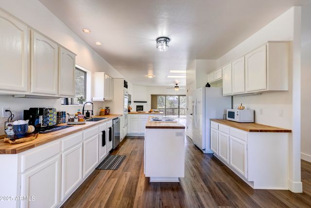 1483 COPPER BASIN Road, Prescott, AZ 86303