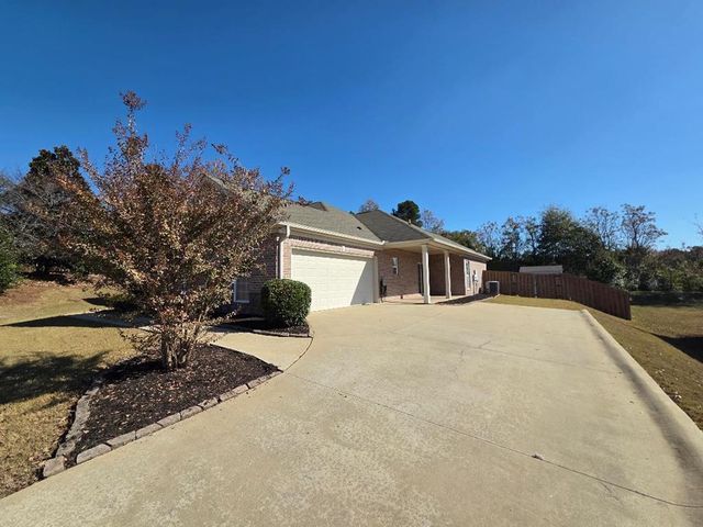 8000 Ivy Park Drive, Fortson, GA 31808