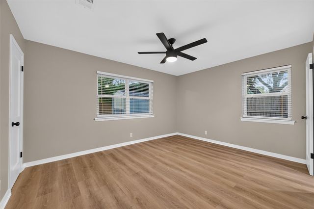 9614 Hammerly, Houston, TX 77080