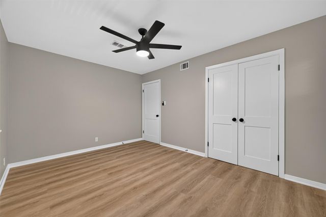 9614 Hammerly, Houston, TX 77080