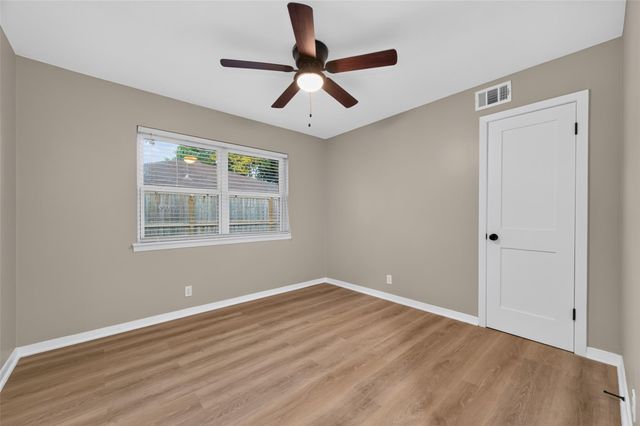 9614 Hammerly, Houston, TX 77080