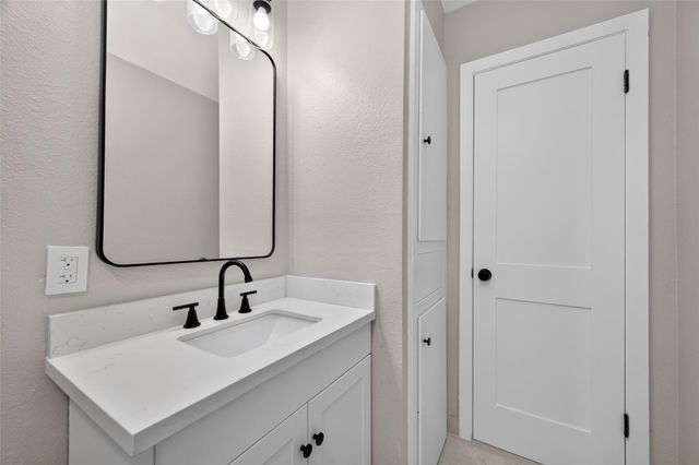 9614 Hammerly, Houston, TX 77080