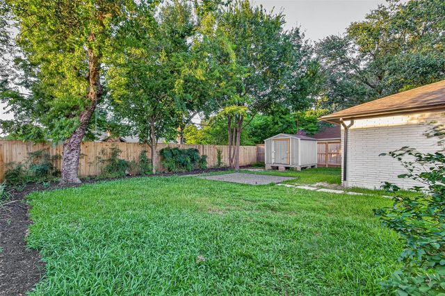 9614 Hammerly, Houston, TX 77080