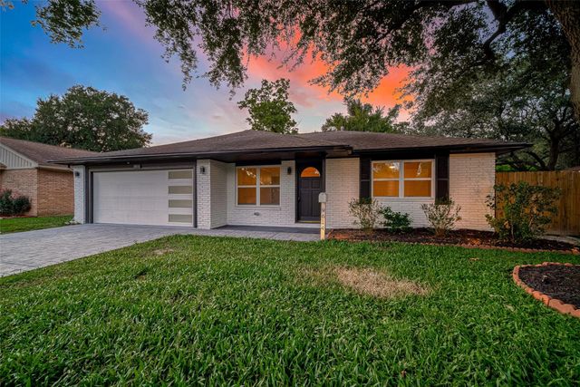 9614 Hammerly, Houston, TX 77080