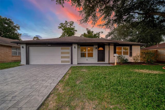9614 Hammerly, Houston, TX 77080