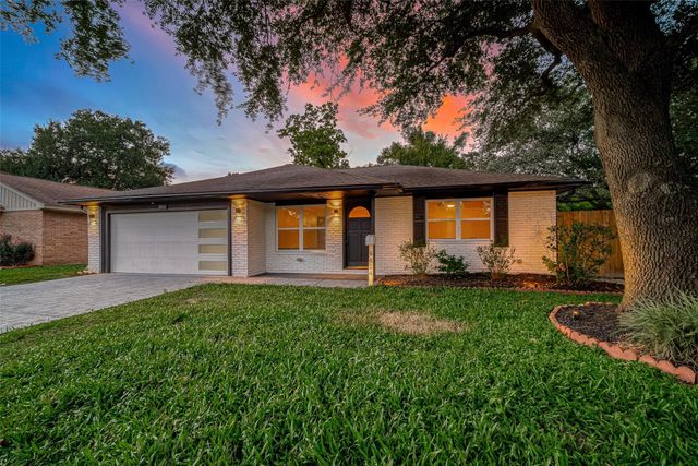 9614 Hammerly, Houston, TX 77080