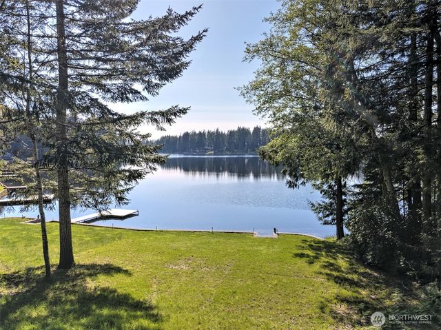1131 E Timberlake Drive E, Shelton, WA 98584