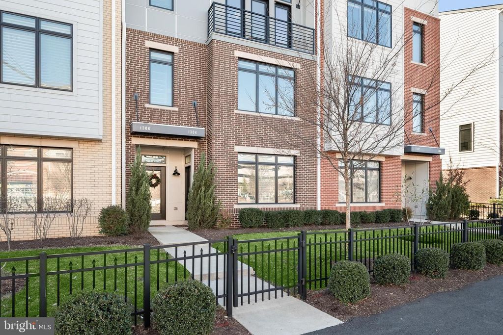 1304 RIBBON LIMESTONE TER SE, Leesburg, VA 20175