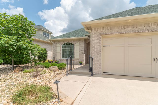 3363 Nottinghill Drive W, Plainfield, IN 46168