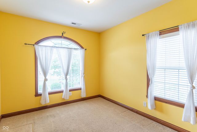3363 Nottinghill Drive W, Plainfield, IN 46168
