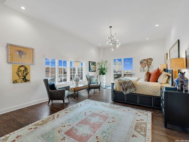 230 Dwyer Ave Unit 701, San Antonio, TX 78204