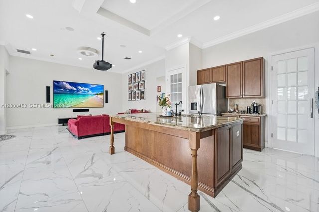 7925 NW 110th Dr, Parkland, FL 33076