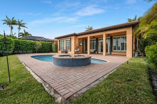 7925 NW 110th Dr, Parkland, FL 33076