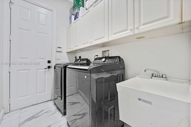 7925 NW 110th Dr, Parkland, FL 33076
