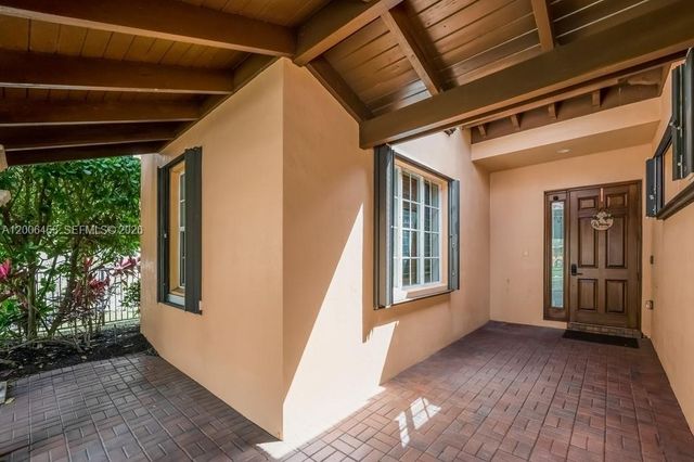 7925 NW 110th Dr, Parkland, FL 33076