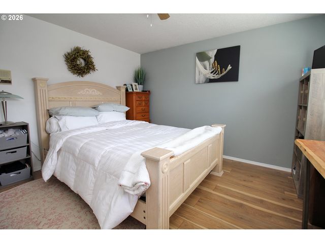 385 S CHERRY Dr, Cornelius, OR 97113