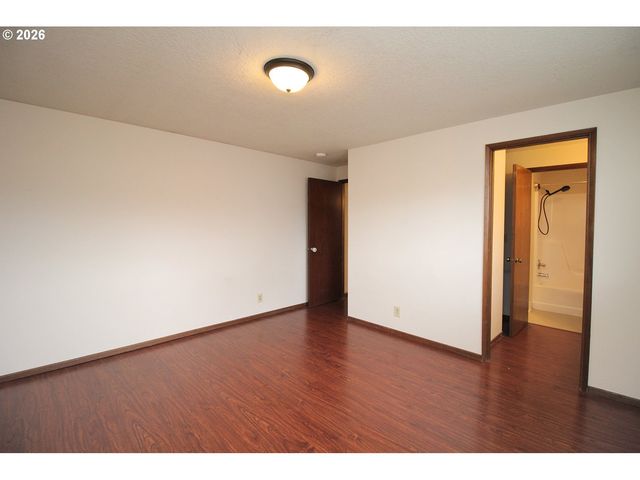 385 S CHERRY Dr, Cornelius, OR 97113