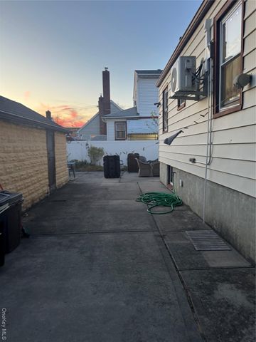 17816 145th Avenue, Springfield Gardens, NY 11434