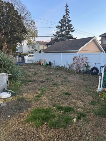 17816 145th Avenue, Springfield Gardens, NY 11434