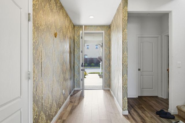 6913 Foraker Dr, Stockton, CA 95219