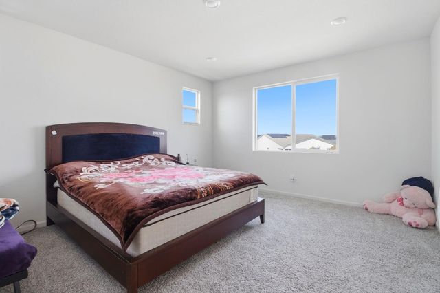 6913 Foraker Dr, Stockton, CA 95219