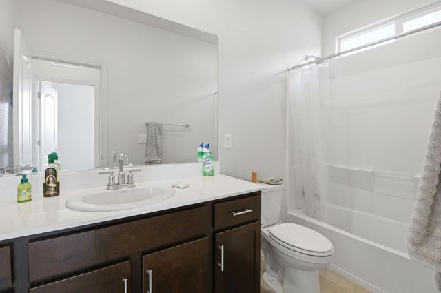 6913 Foraker Dr, Stockton, CA 95219