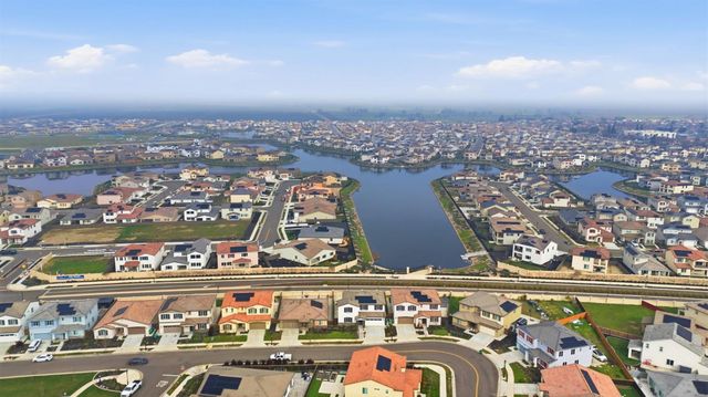 6913 Foraker Dr, Stockton, CA 95219