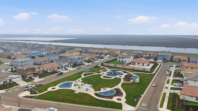 6913 Foraker Dr, Stockton, CA 95219