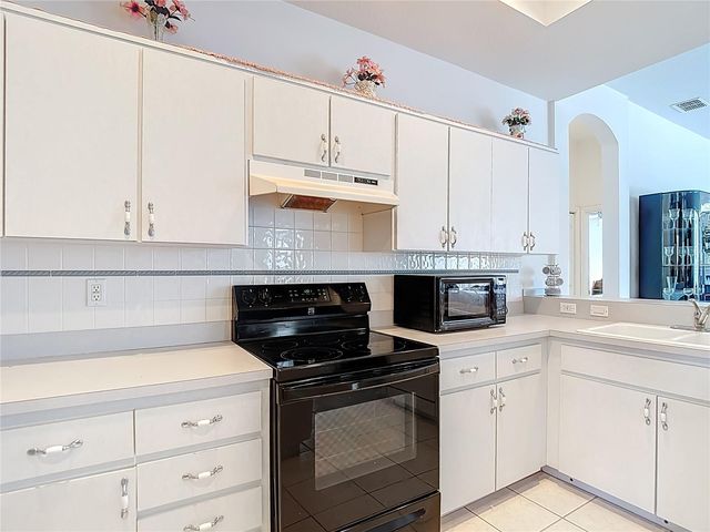 8110 NIGHTWALKER ROAD, Weeki Wachee, FL 34613