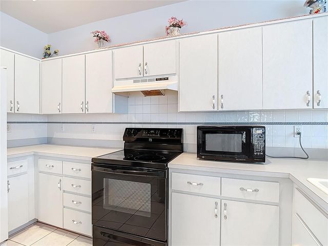 8110 NIGHTWALKER ROAD, Weeki Wachee, FL 34613