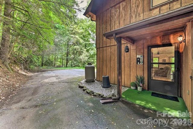 106 Sage Court, Maggie Valley, NC 28716