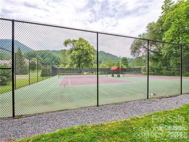 106 Sage Court, Maggie Valley, NC 28716