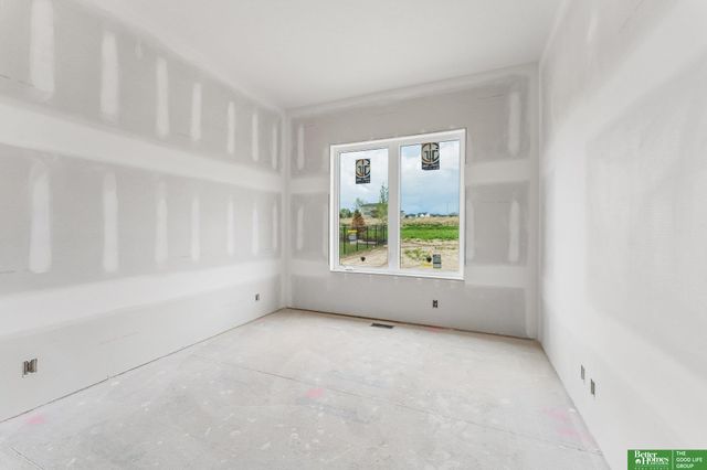 3308 S 206th Street, Elkhorn, NE 68022