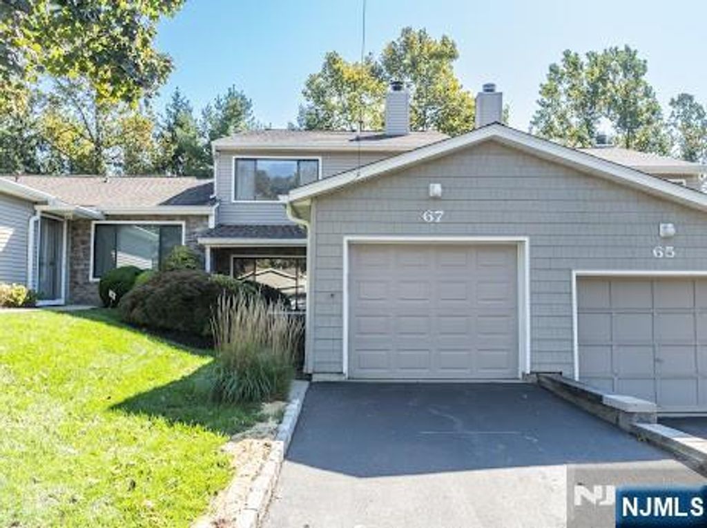 67 Glenview, West Orange, NJ 07052