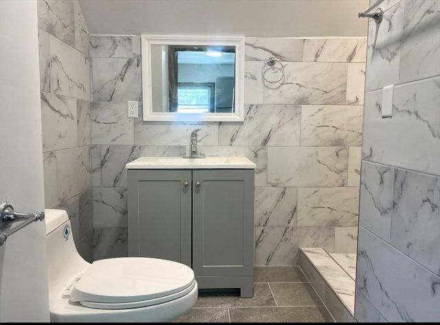 33-35 Hall St, North Adams, MA 01247