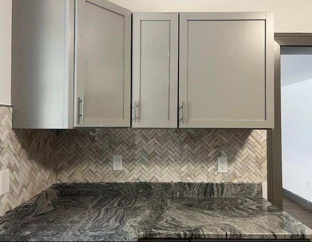 33-35 Hall St, North Adams, MA 01247